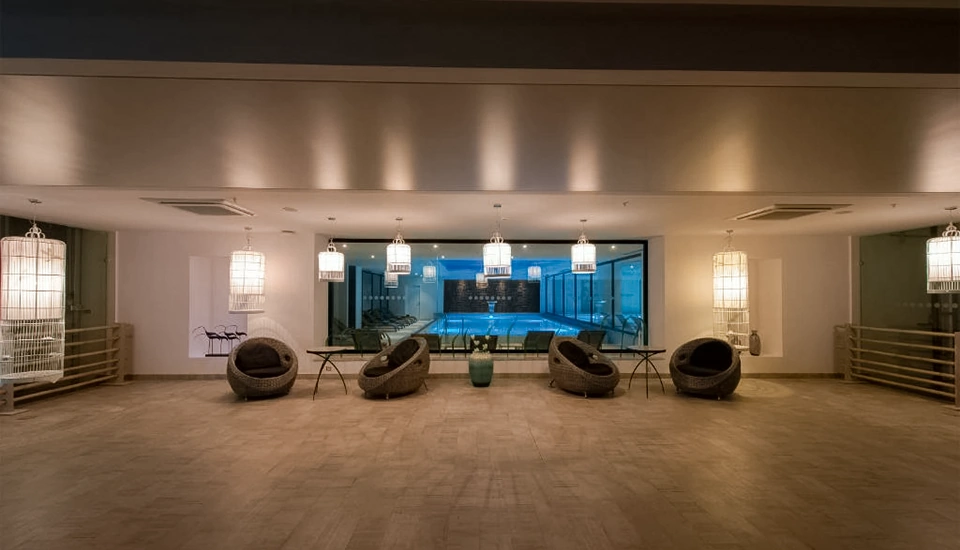 هتل فلورا گاردن افسوس کوش آداسی